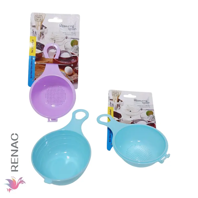 Colador y recipiente de harina