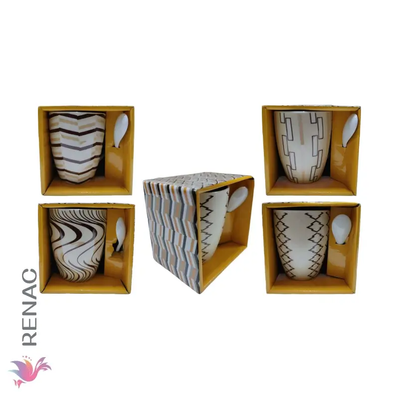 Taza con cuchara en caja