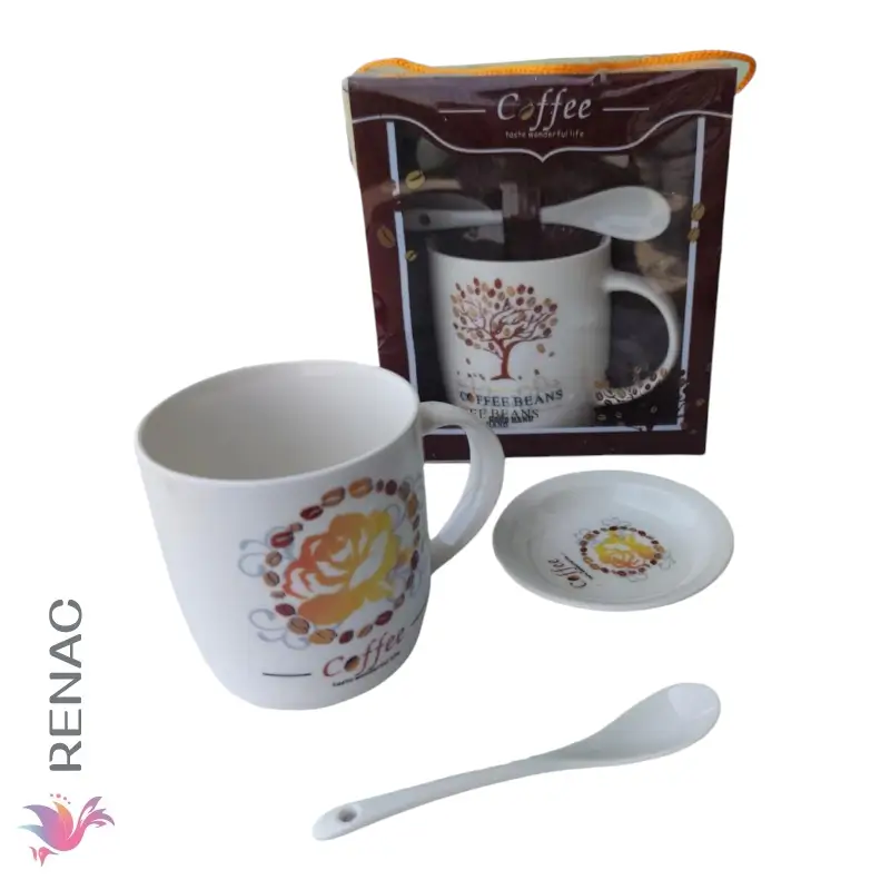 Taza, cuchara y plato